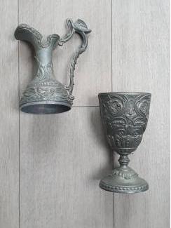 Tin Antieke karaf, drinkbeker en bord, tin