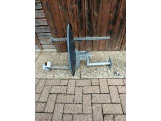 Satellietontvangers en Schotels schotel antenne met muurbeugel