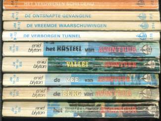 Jeugdboeken 27 boekjes uit De Vijf serie van Enid Blyton gebruikte staat