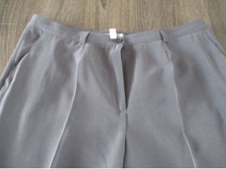 Broeken & Jeans Verschillende soorten broeken.