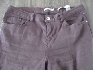 Broeken & Jeans Verschillende soorten broeken.