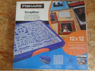 Fiskars Scrap Boss 12 x 12 Tray Craft Embossing System