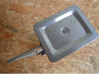 Curiosa WEEGSCHAAL BRIEVENWEEGSCHAAL BRIEVENWEGER hoogte 22 cm