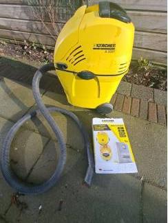Goede Karcher stofzuiger, bouwstofzuiger, incl stofzakken!
