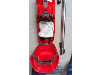 Huishoudelijk Miele vintage steelstofzuiger Model S144 Type HS07 ROOD mooi