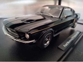 Ford Mustang GT Fastback 1968 Schaal 1:18
