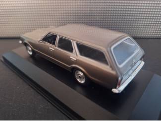 Auto's Ford Taunus Turnier 1970 Schaal 1:43