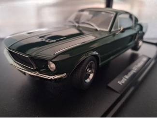Ford Mustang GT Fastback 1968 Schaal 1:18