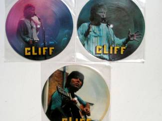 Cliff Richard 3 verschillende 7” Card Backed Picture Discs ZGAN