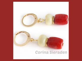 Goldplated oorringen met rode koraal