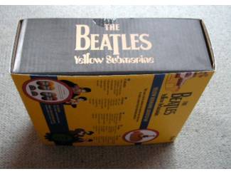 Muziek, Artiesten en Beroemdheden 2 breipakketten The Beatles Yellow Submarine NIEUW