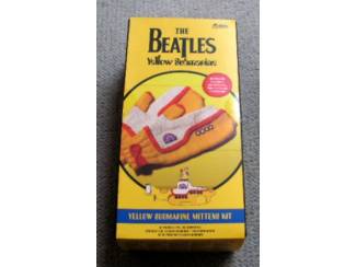 Muziek, Artiesten en Beroemdheden 2 breipakketten The Beatles Yellow Submarine NIEUW