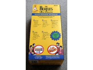 Muziek, Artiesten en Beroemdheden 2 breipakketten The Beatles Yellow Submarine NIEUW