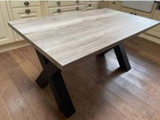 Eetkamertafel met x poten