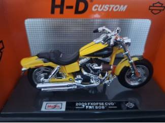 Tweewielers Harley-Davidson CVO Fat Bob 2009 Schaal 1:18