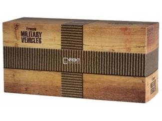 Militair Renault 1000kg Ambulance 1950 +3 figuren Schaal 1:43