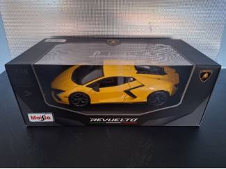 Auto's Lamborghini Revuelto Schaal 1:18