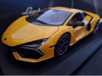 Lamborghini Revuelto Schaal 1:18