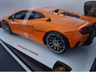Auto's Lamborghini Temario 2025 Schaal 1:18