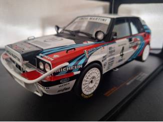 Lancia Delta Integrale 16V #4 Martini Schaal 1:18