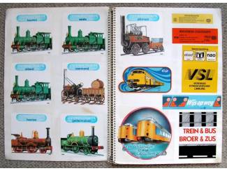 Stickers Boek met ongeveer 350 verschillende stickers mooie staat