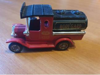 Vrachtwagens 2 die cast models