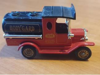 Vrachtwagens 2 die cast models