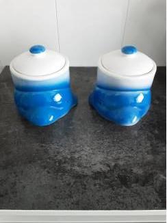 2 leuke voorraadpotten Dolfijn