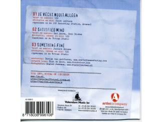 Cd Singles 3JS Je vecht nooit alleen songfestival CD single NIEUWSTAAT