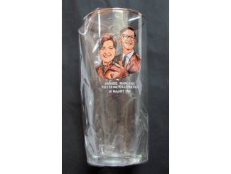 Koninklijk Huis en Royalty Koninklijk huis oudere serie 3 Glazen en 1 beker ZGAN