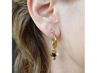 Oorbellen Oorbellen met parels en hartjes