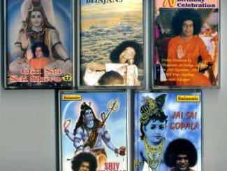Diverse cassettes Sathya Sai Baba India ZEER MOOIE STAAT