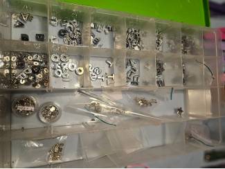 Kralen en Sieraden maken 18 armbanden met heel veel letters