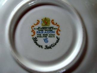 Servies los 2x theekop en schotel set Paragon "B" & &ldquo;C&rdquo; Flower Festival