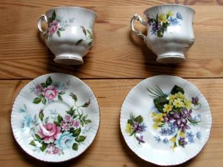 Servies los 2x theekop en schotel set Paragon "B" & &ldquo;C&rdquo; Flower Festival