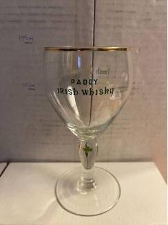 Glas en Borrelglaasjes 33  glazen