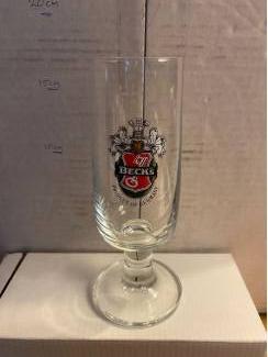 Glas en Borrelglaasjes 33  glazen