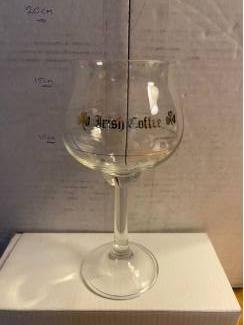 Glas en Borrelglaasjes 33  glazen