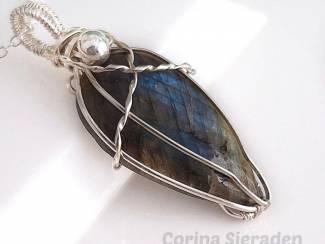 Kettinghangers Hanger met labradoriet