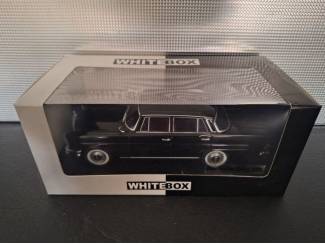 Auto's Mercedes Benz 220 W111 1959 Schaal 1:24