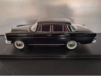 Auto's Mercedes Benz 220 W111 1959 Schaal 1:24