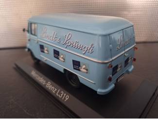 Auto's Mercedes Benz L319 1957 Schaal 1:43