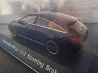 Auto's Mercedes Benz CLA S118 Shooting Break Schaal 1:43