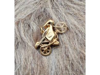 Kettingen Goudkleurige motor bedel.