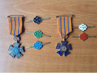 medailles + clips avondvierdaagse ongebruikt