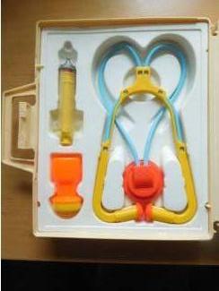 Speelgoed vintage fischer price medical kit