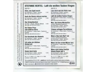 Cassettebandjes Stefanie Hertel &ndash; La&szlig;t Die Wei&szlig;en Tauben Fliegen 14 nrs ZGAN