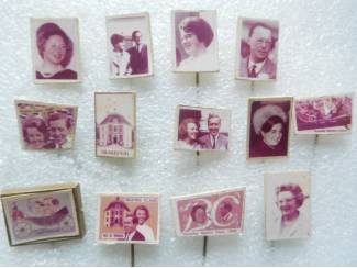 13 st. speldjes Koninklijk huis