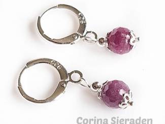 Oorbellen Sterling zilveren oorringen met robijn