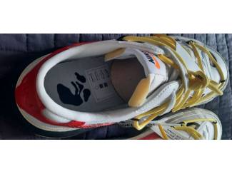 Sportschoenen Splinternieuwe originele Nike Blazer Low 77 Off-White Univer